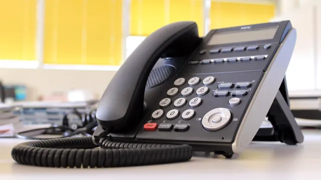 Cutting Phone Costs: The Advantages of VOIP Calls for Individuals and Businesses